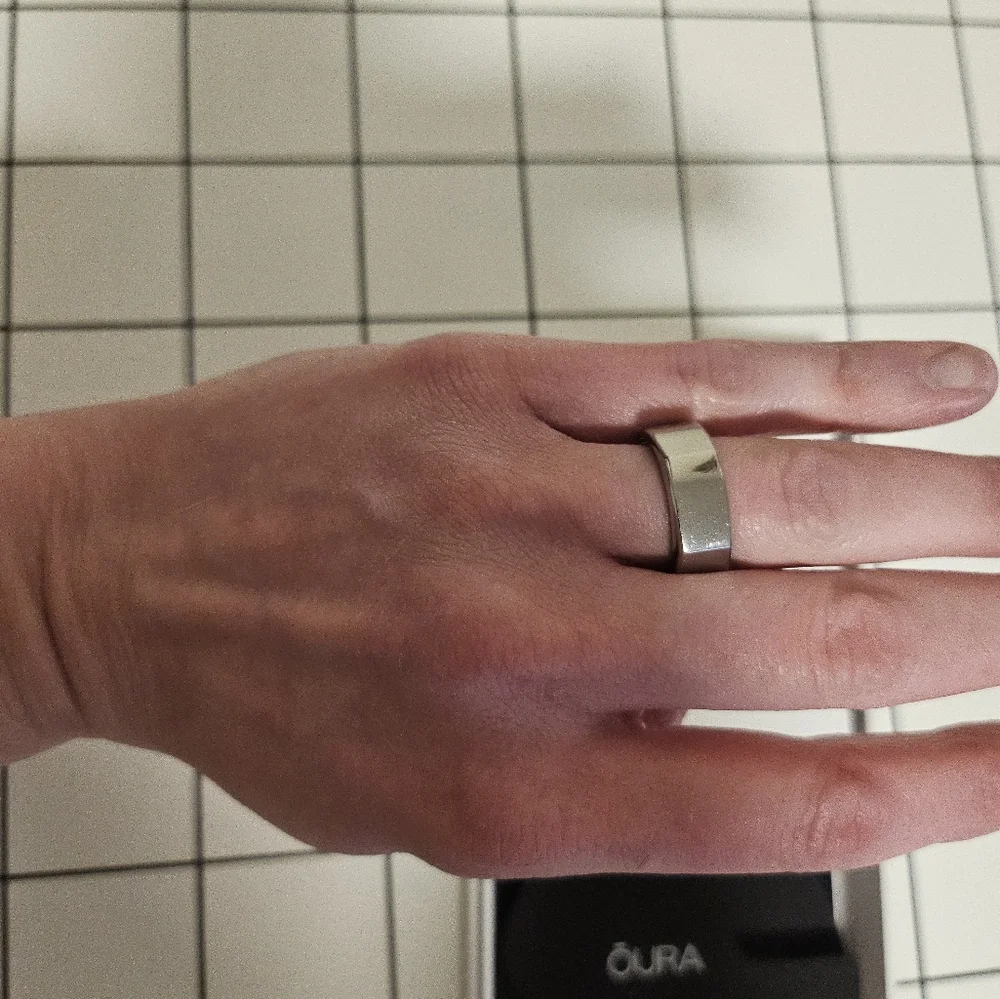 Oura Silver Health Tracking Ring
